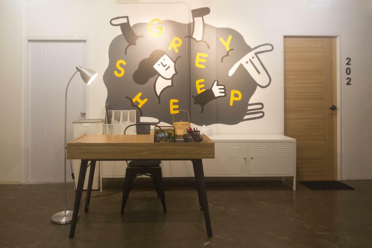 Grey Sheep Hostel Bangkok Dış mekan fotoğraf
