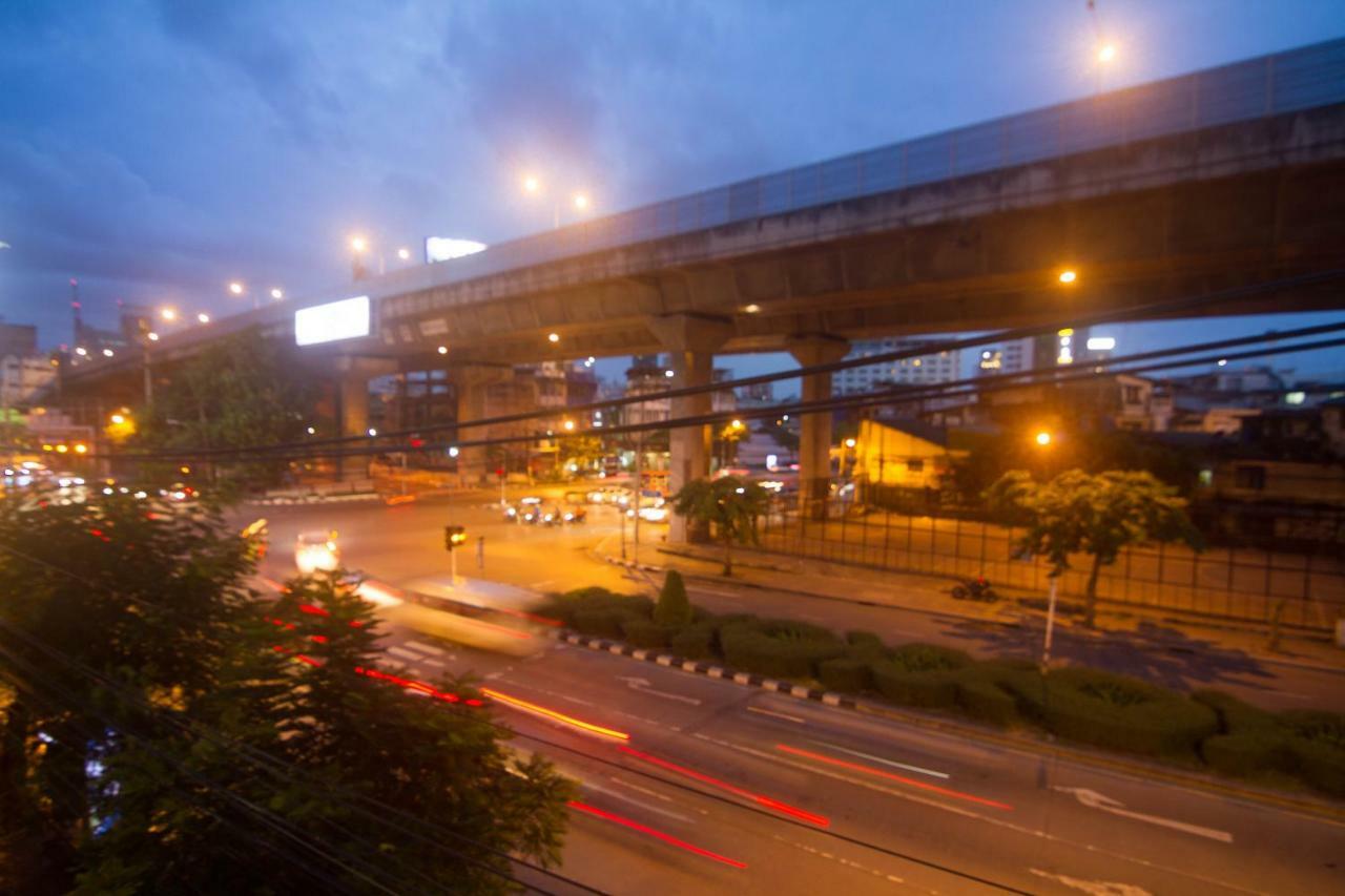 Grey Sheep Hostel Bangkok Dış mekan fotoğraf