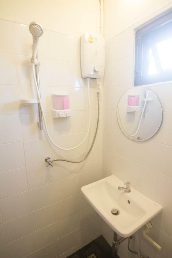Grey Sheep Hostel Bangkok Dış mekan fotoğraf
