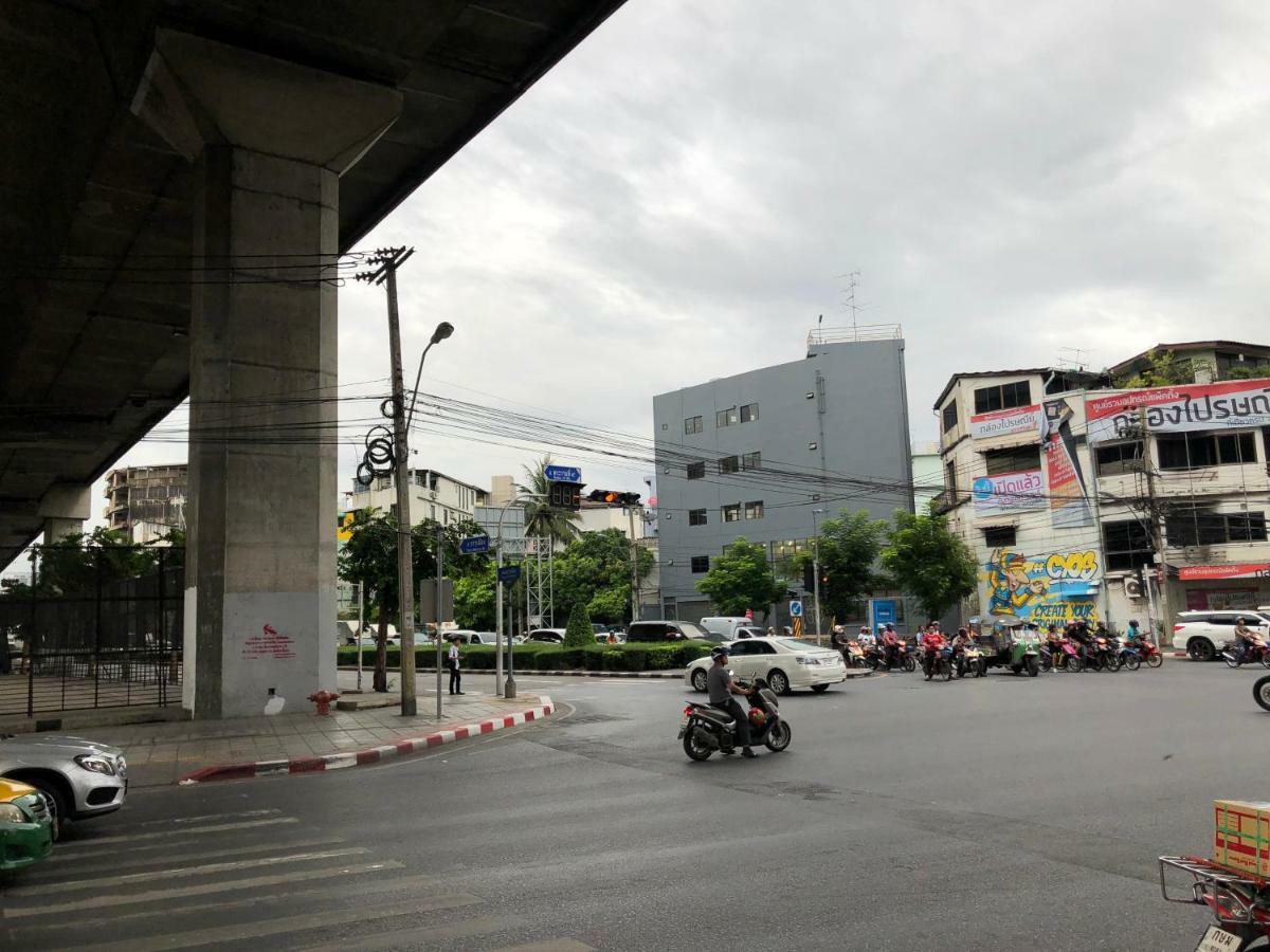 Grey Sheep Hostel Bangkok Dış mekan fotoğraf