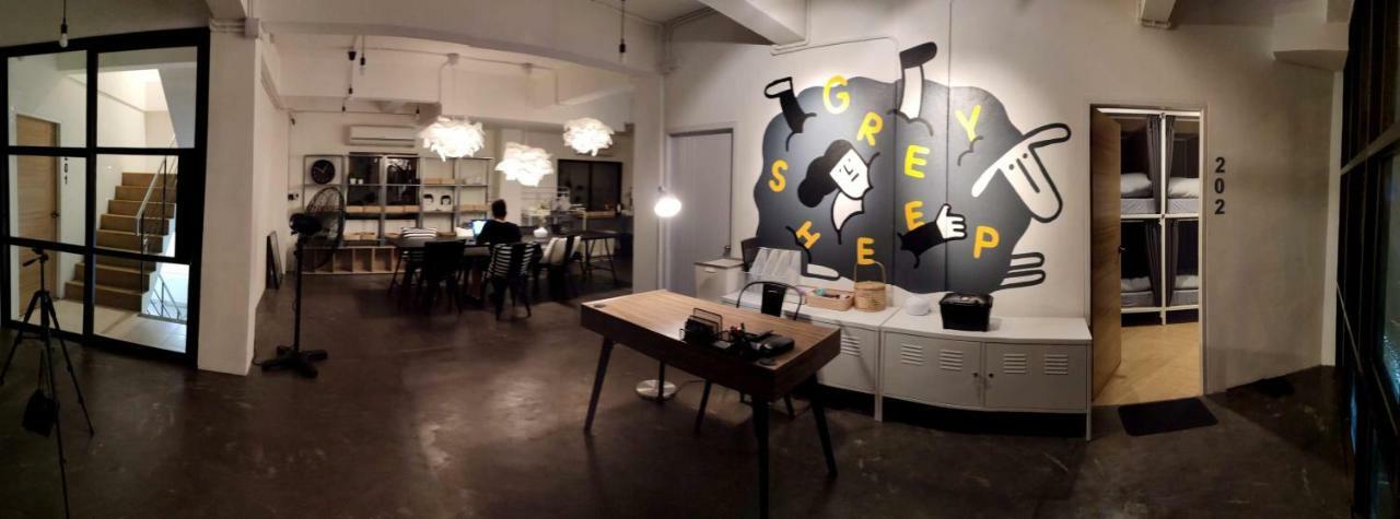 Grey Sheep Hostel Bangkok Dış mekan fotoğraf