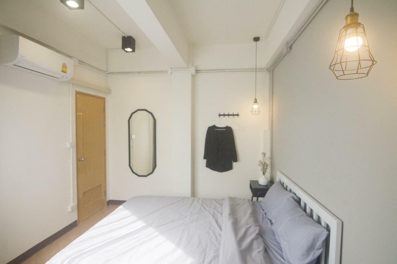 Grey Sheep Hostel Bangkok Dış mekan fotoğraf